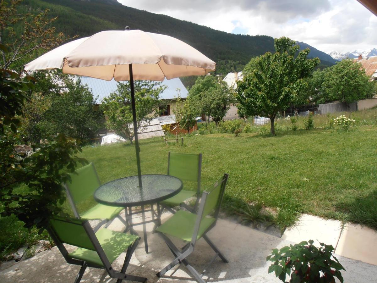 Chalet Bon Accueil บรีอองซง ภายนอก รูปภาพ